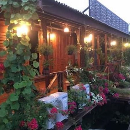 Maa Damnoen B And B Damnoen Saduak Buitenkant foto